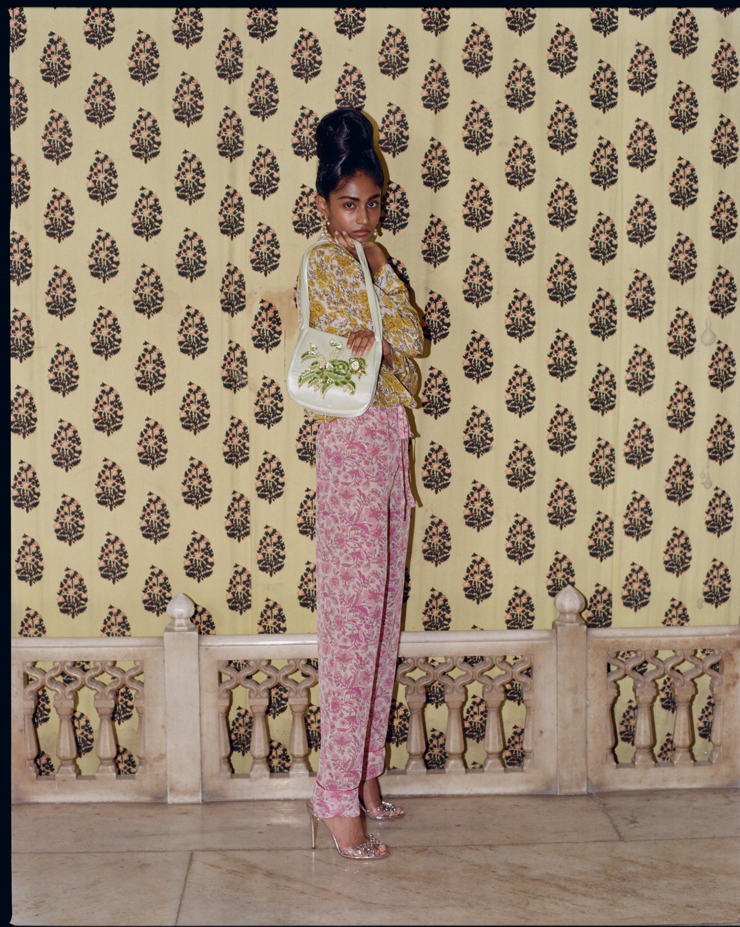 Sequin Knot Purse (Mint Green)