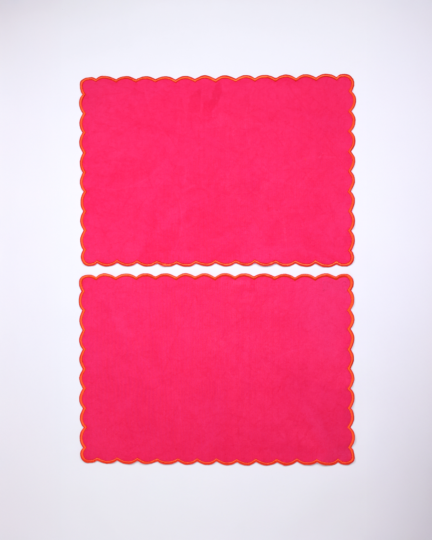 Scallop Tablemats (Hot Pink)