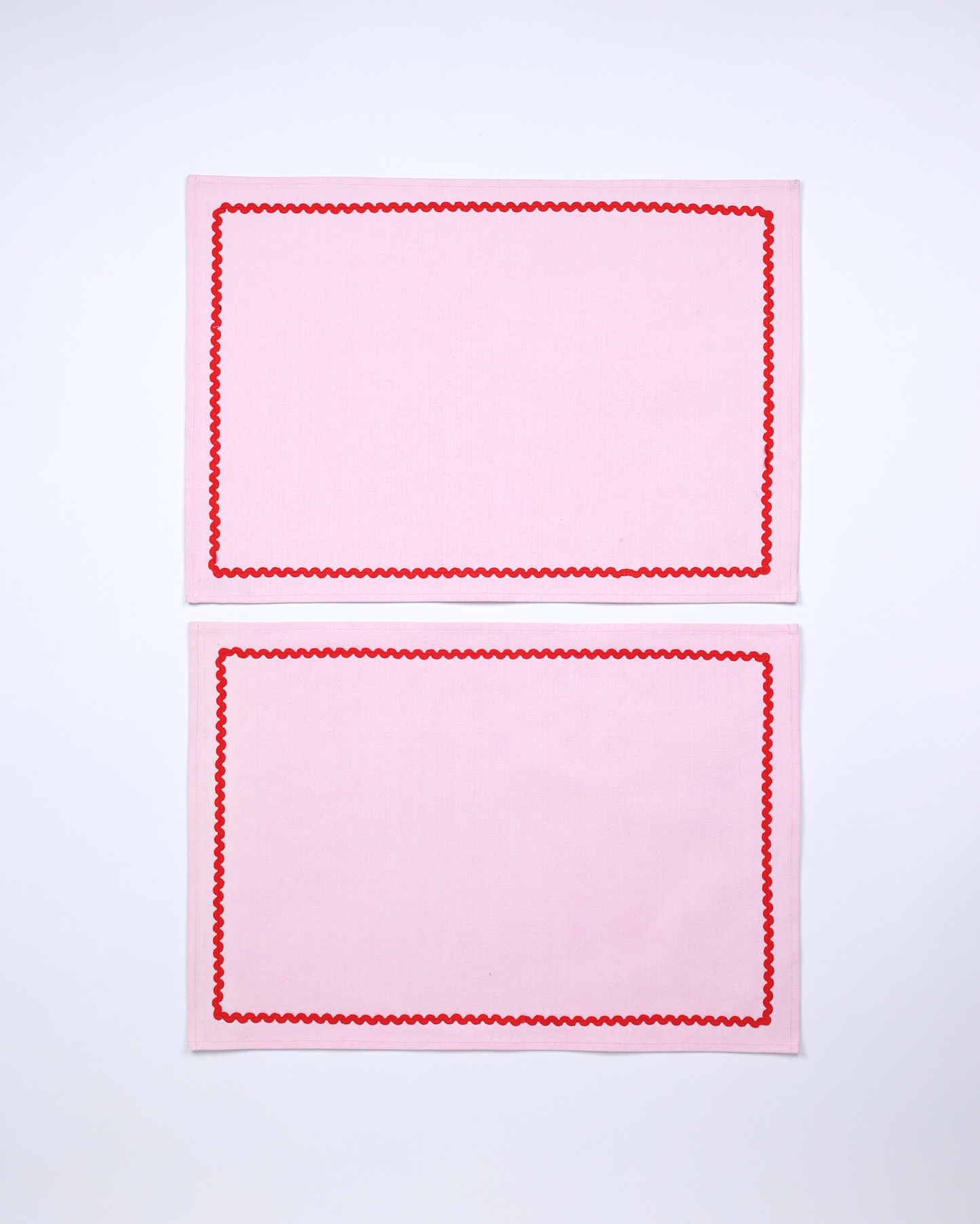 Lace Tablemats (Baby Pink)