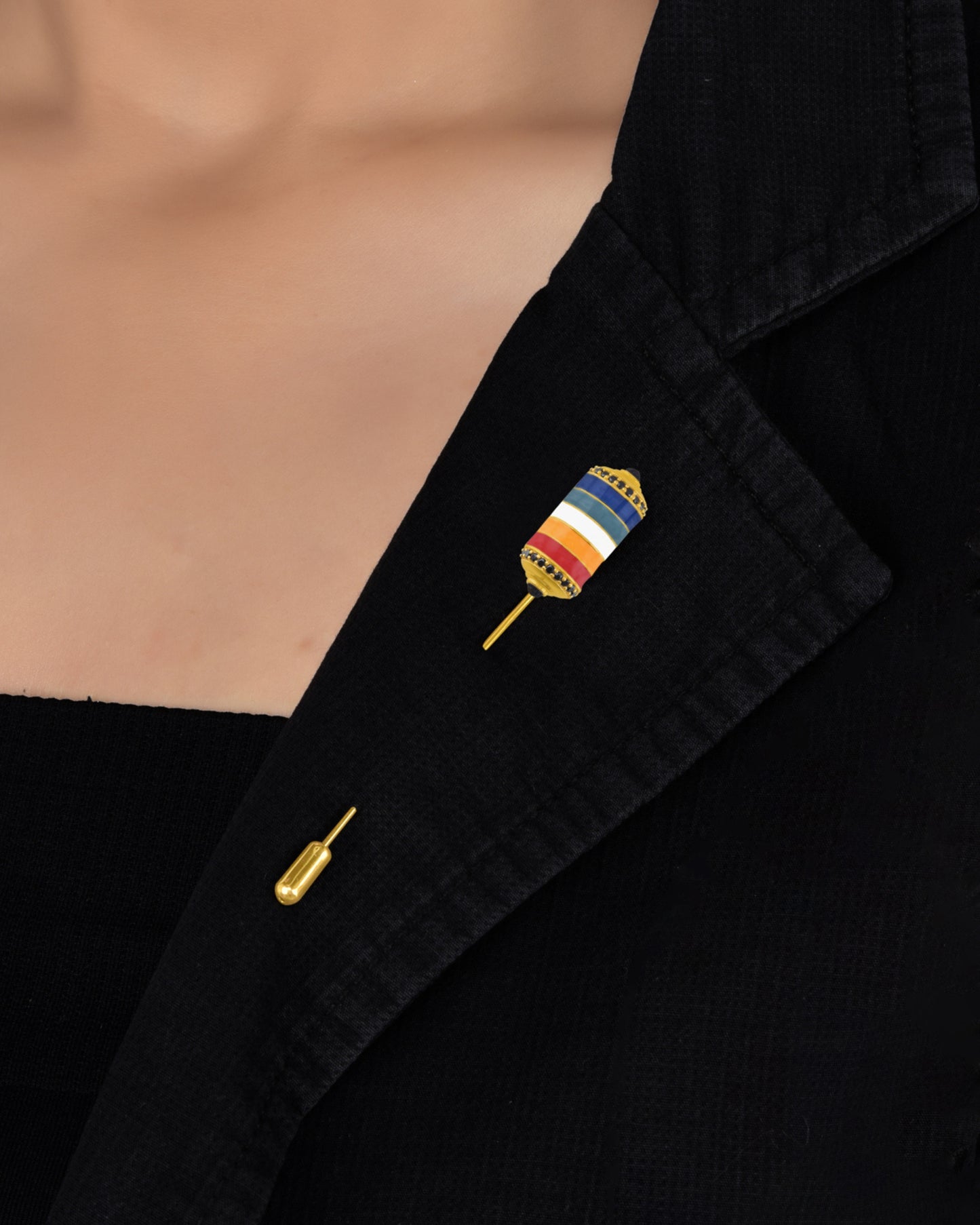 Pachranga Cylin Lapel pin