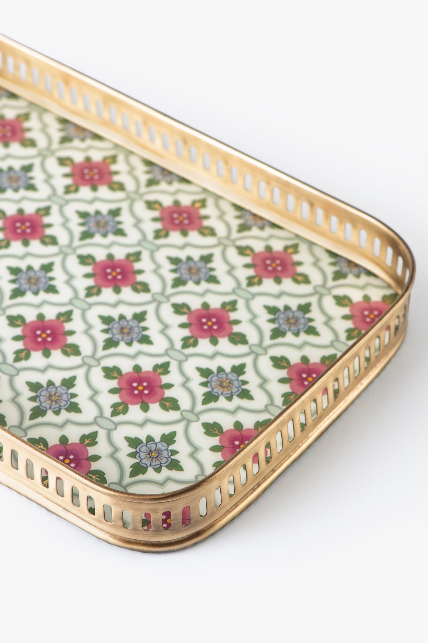 Jaipur rose Guldasta Serving Tray (Medium)